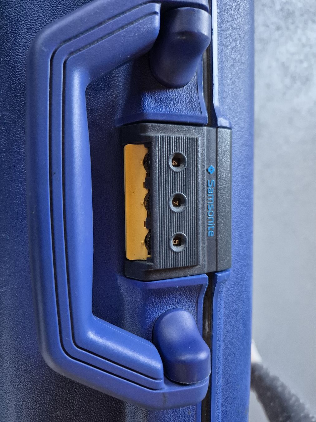 Samsonite Valigie: Samsonite Reisekoffer Hartschale – Usato da Hindelbank venduto da MRoeth1 3