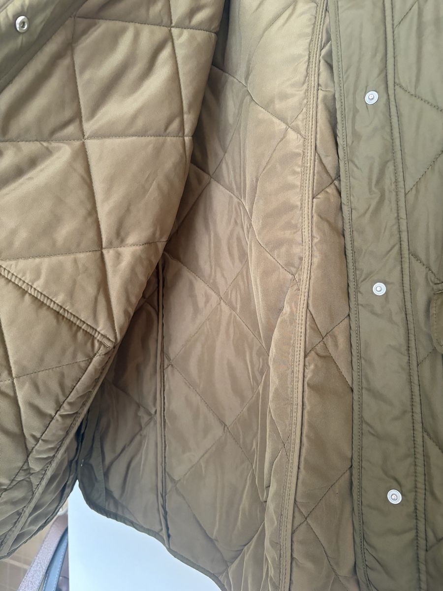 H&M Giacche: H&M Steppjacke Grösse M Oversize  – Usato da Basel venduto da Brunner.T 4