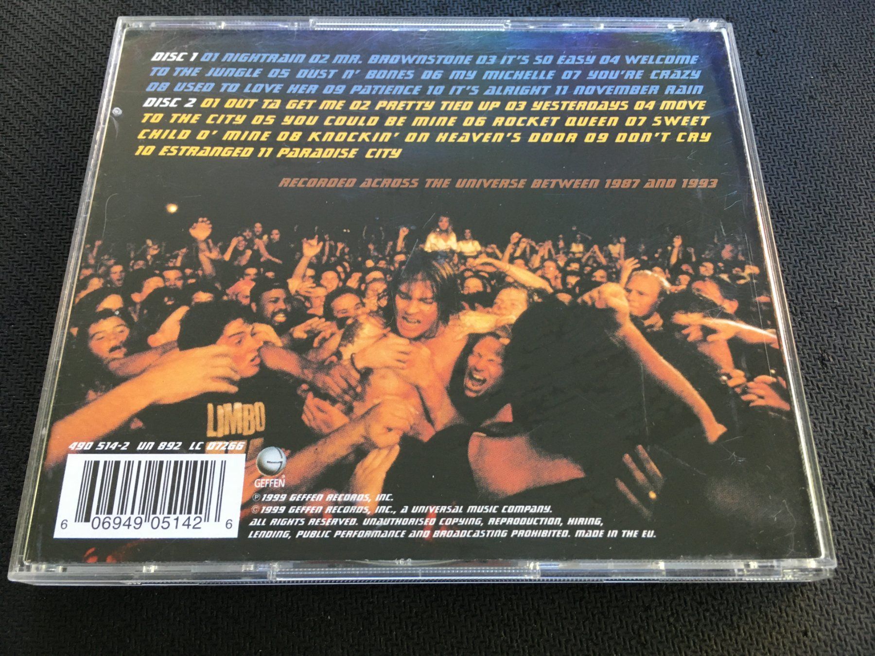 CDs: Guns n' Roses - Live Era '87-'93 -CD- 2cd – D'occasion à St.Gallen par MedienJoe 2