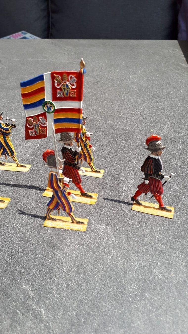 Statuette: Zinnfiguren Schweizergarde – Usato da Allschwil venduto da mematho 1