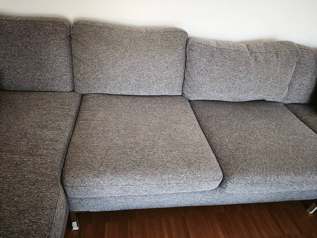 Divani: Bequemes Sofa in Grau & guter Zustand – Usato da Dietikon venduto da Annika_Sa 2