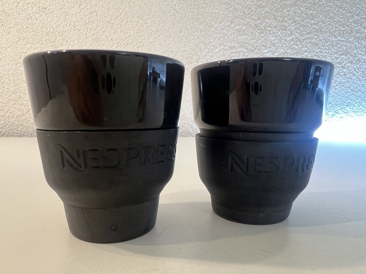 Nespresso Tazze: Nespresso Becher 2er Set Schwarz – Usato da Rotkreuz venduto da Migu2012