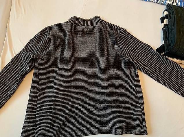 Vestes: Glitzerjacke von Esprit – D'occasion à Adliswil par Elyaque2005 3