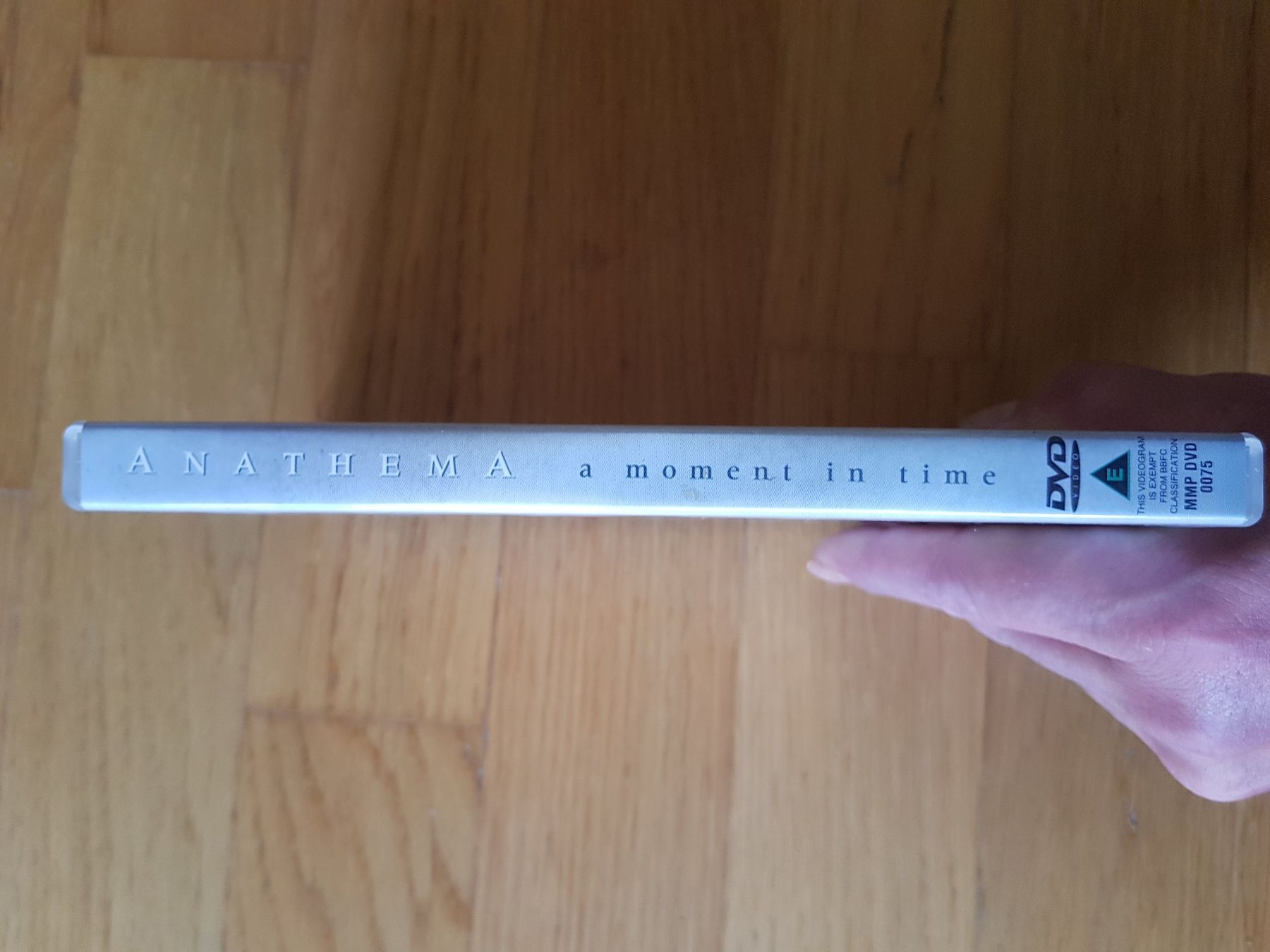 CD: Anathema - A Moment in Time DVD – Nuovo (secondo la descrizione) da Martigny venduto da yan_7tnz 1