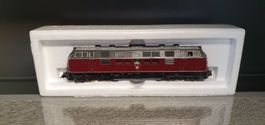 FLEISCHMANN:DC: DB DIESELLOK BR 221 ROT 4235 OVP