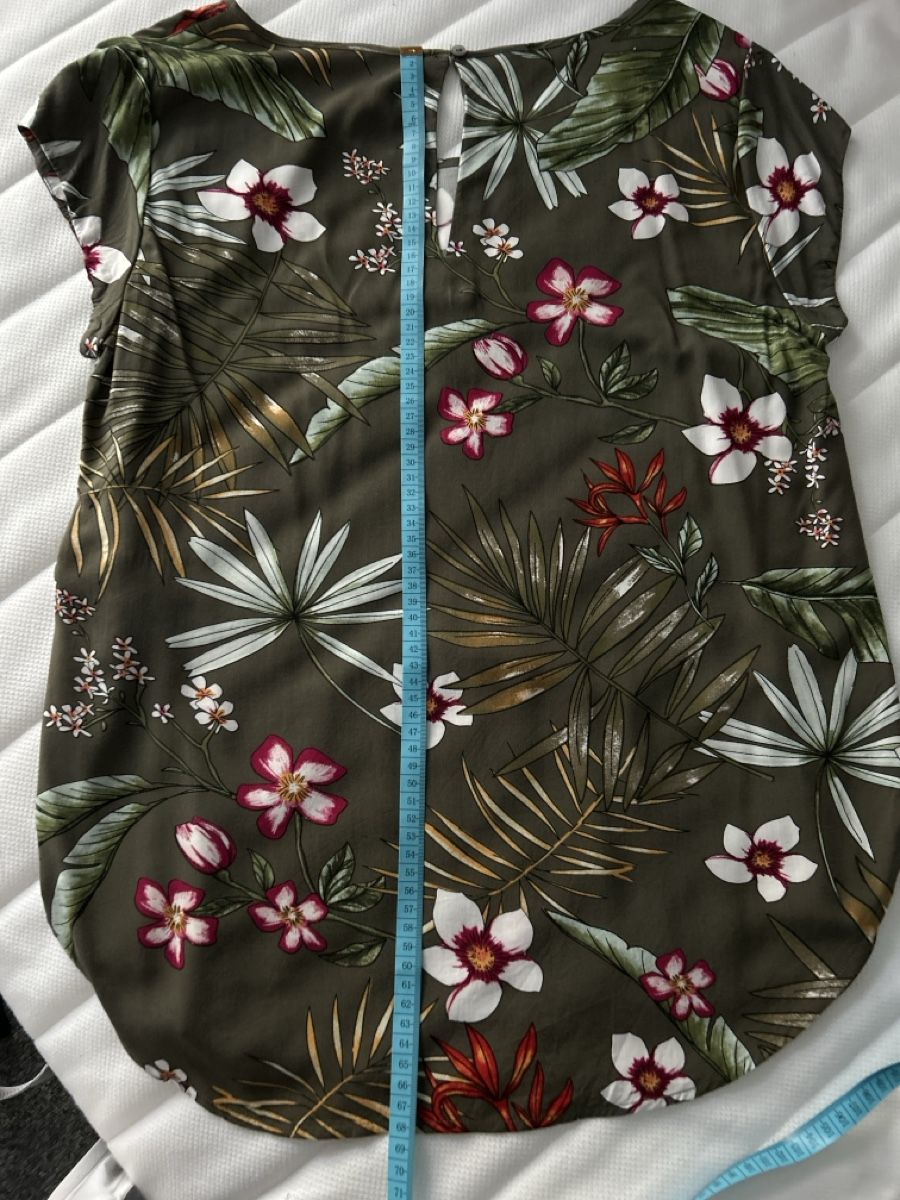 Only Camicette: Bluse von Only, Grösse 38, khaki mit Blumen – Usato da Erlinsbach SO venduto da hallon480 4