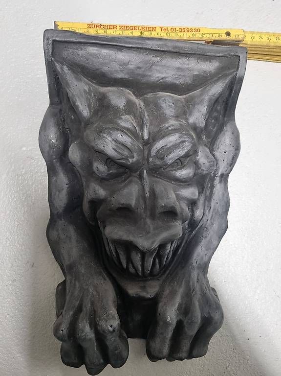 Statuette: Gipsfigur Gargoyle (Werwolf) – Usato da Gutenswil venduto da Karin1111