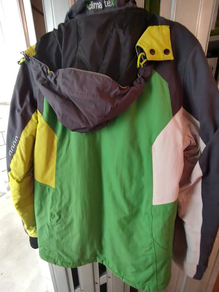 Giacche: Winterjacke Gr. 158 – Usato da Muttenz venduto da Sniffydog 1