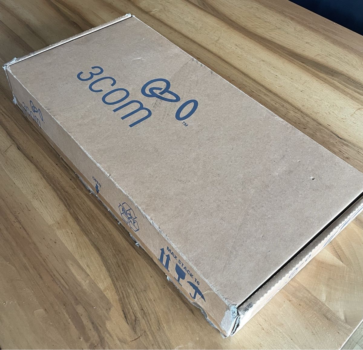 Modem & Router: 3Com SuperStack Switch 12 Port OVP Netzwerk Switch – Nuovo (secondo la descrizione) da Zuerich venduto da Kiamid 8