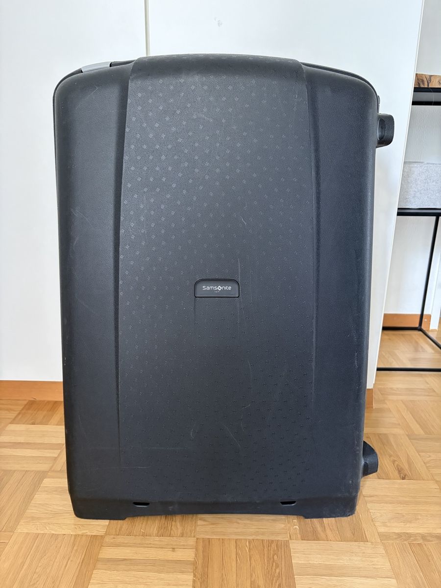 Samsonite Valises de voyage: Samsonite Hartschalenkoffer – D'occasion à Zürich par nepaprocella