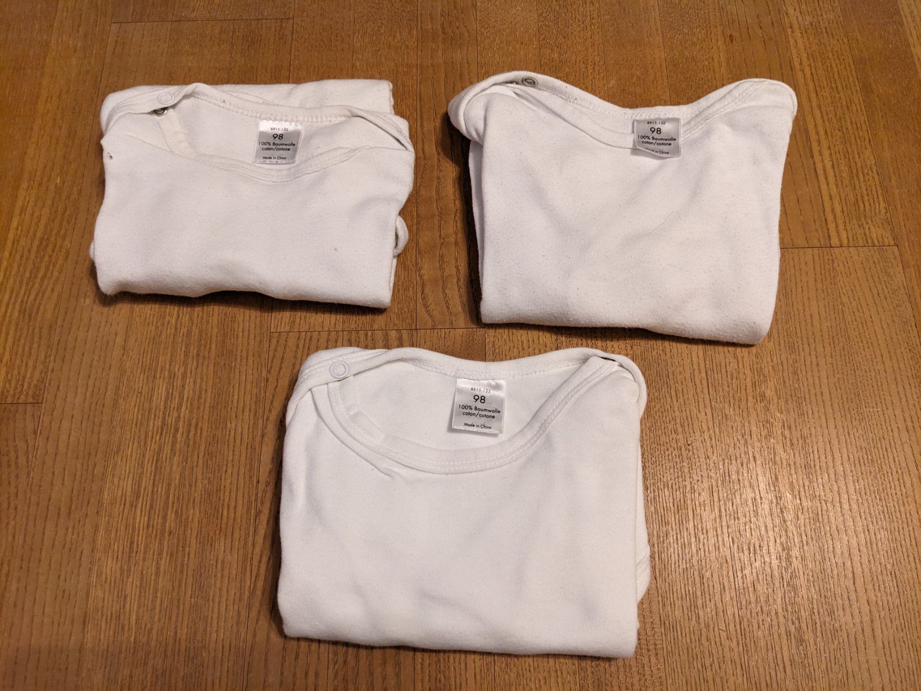 Lotti & Set di vestiti: 40-teiliges Kleiderset Grösse 98 – Usato da Wald ZH venduto da andy_ch01 3