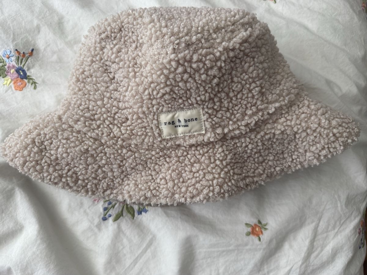 Hüte, Mützen & Caps: Bob Rag & Bone réversible, taille S – Neu (gemäss Beschreibung) aus Meyrin von mai_pl7s 1