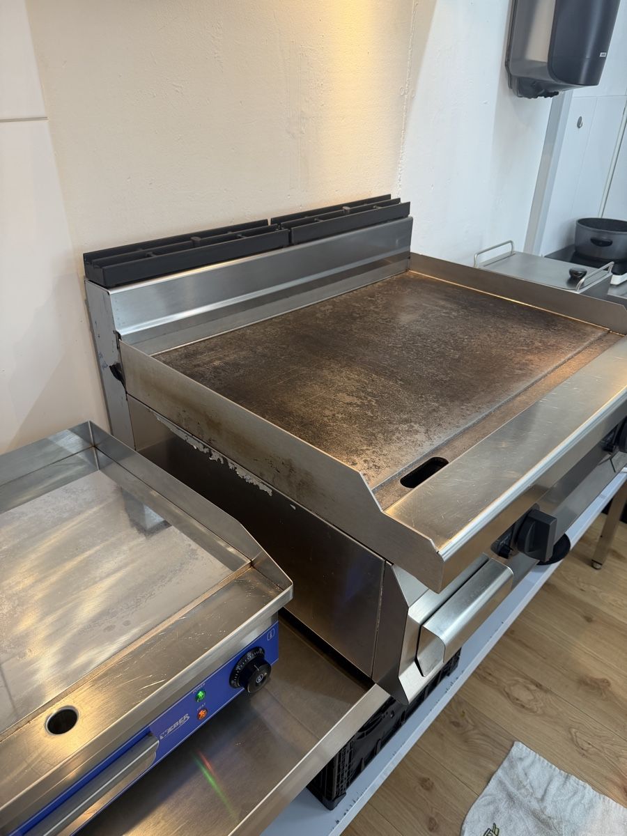 Ggm Gastro Appareils de cuisine: Gastro Grillplatte ggm gastro gebraucht – D'occasion à Müllheim Dorf par jyo_7pd6 2