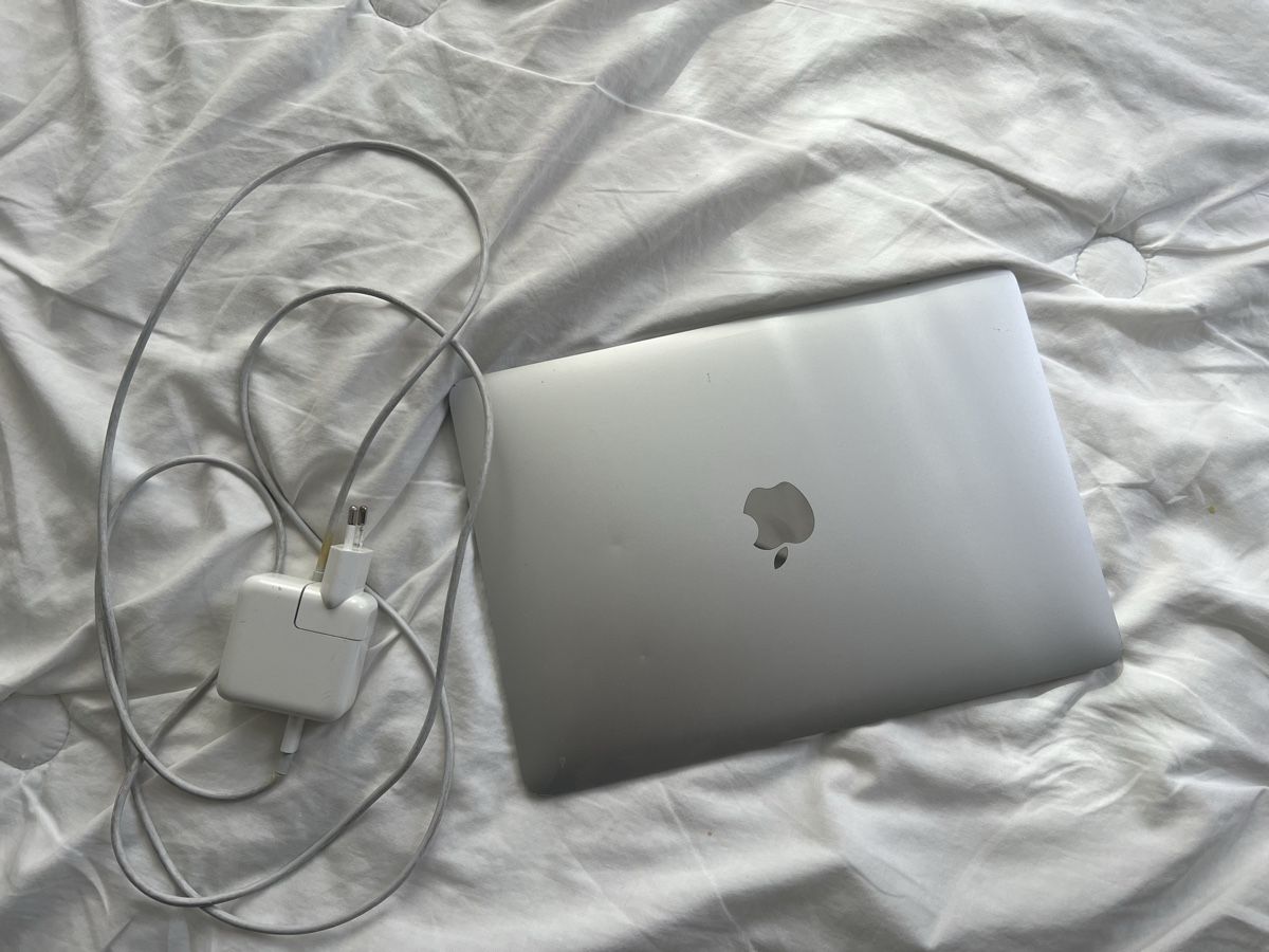 Apple Notebook: MacBook 12 Zoll Early 2015 – Usato da Zürich venduto da gina.mdej 1