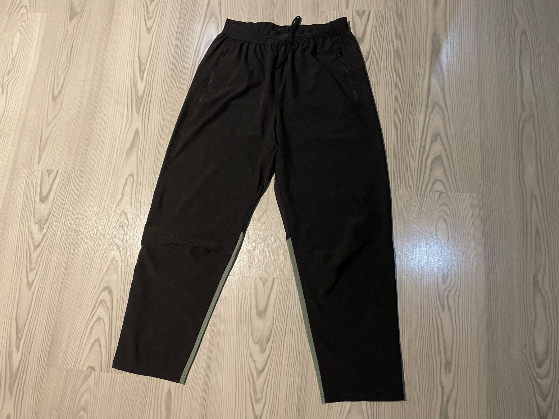 H&M Pantaloni: Jogginghose – Usato da Freienwil venduto da weberjoel