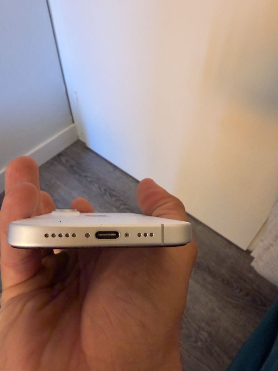 Apple Handys / Smartphones: Apple iPhone 17 256 GB White 6.30" Dual SIM 5G – Neu (gemäss Beschreibung) aus Wohlen AG von Bartosz91 2