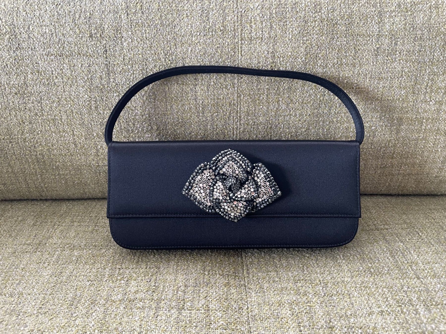 Stuart Weitzman Taschen für Damen: Stuart Weitzman Clutch mit Swarovski-Steinen – Neu (gemäss Beschreibung) aus Meilen von Reni888 1
