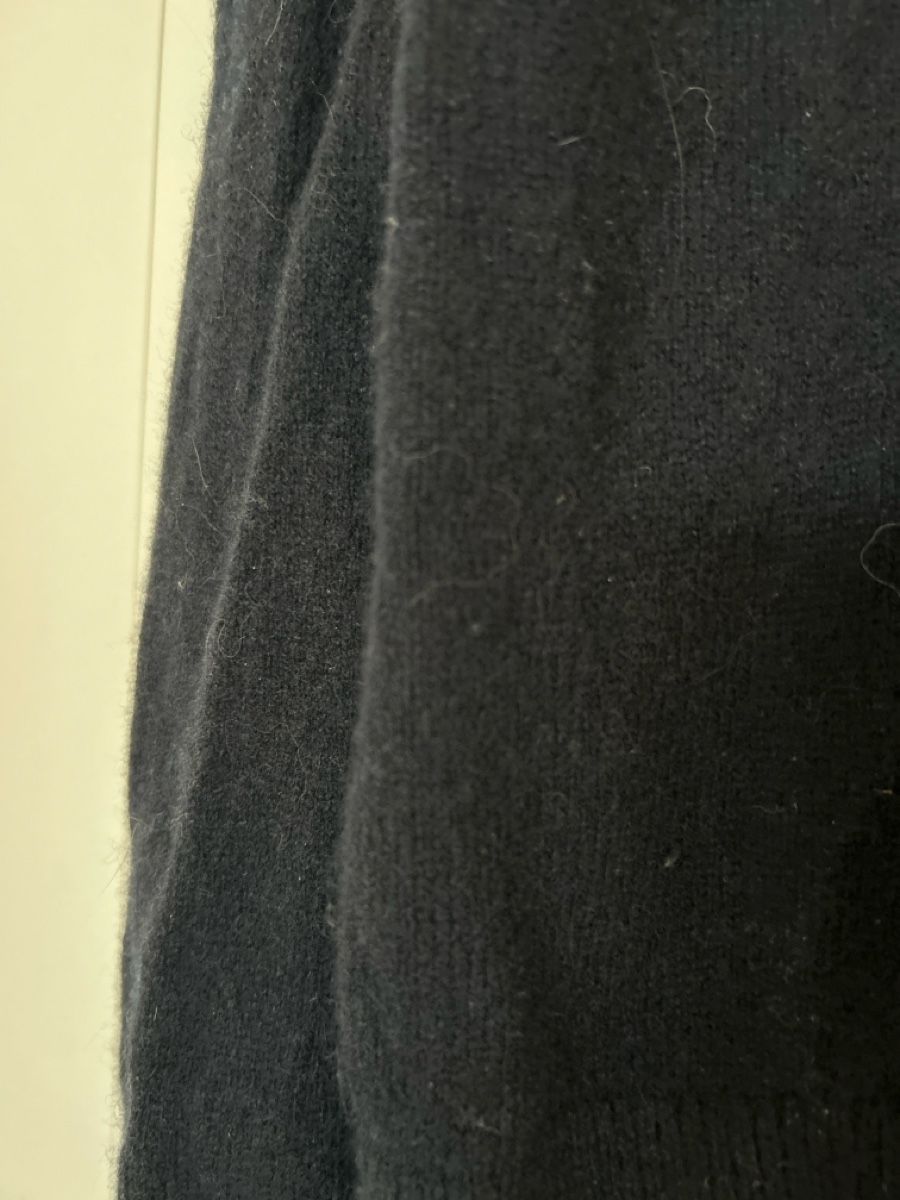 H&M Pullover & Sweatshirts: Dunkelblauer Wollpullover – Gebraucht aus Winterthur von LF19 1