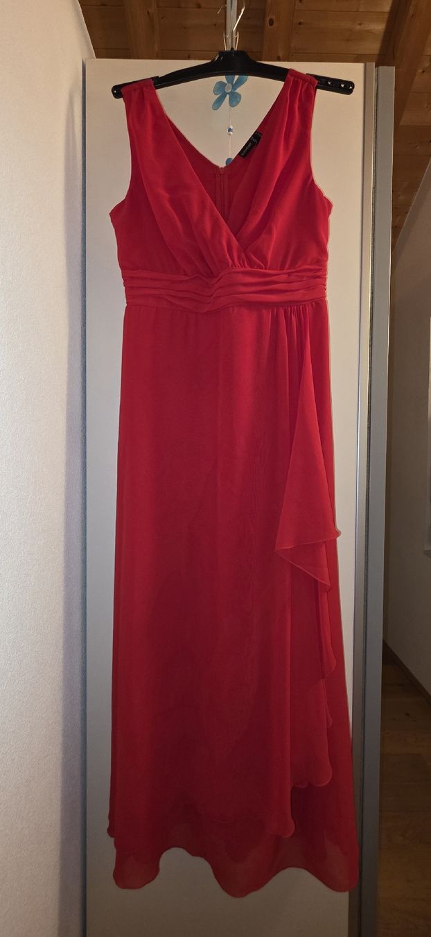 Kleider: Rotes Abendkleid / Cocktailkleid – Gebraucht aus Ilanz von rununa 2