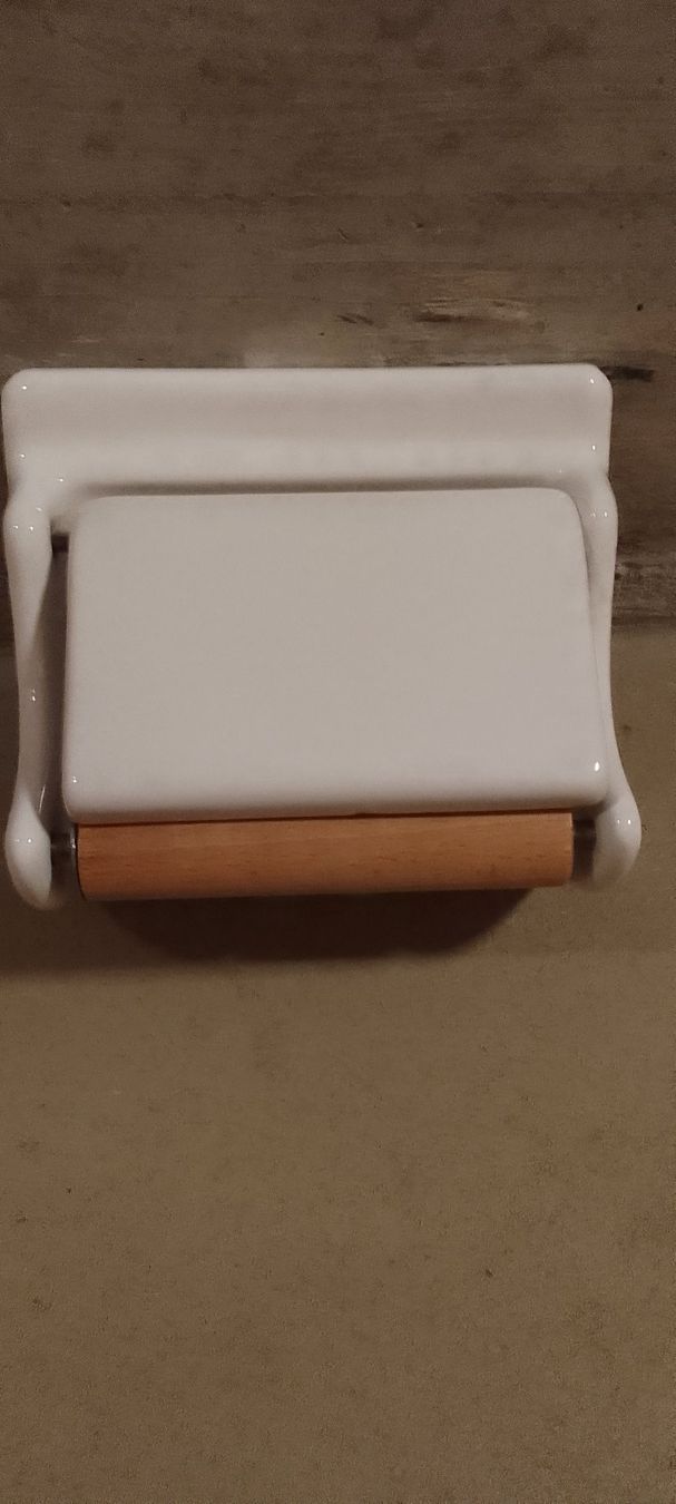 Altri accessori per il bagno: Keramik WC Rollen Halter alt Original – Usato da Männedorf venduto da cosmic03
