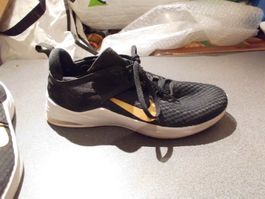 Turnschuh Grösse 40, Nike Air, schwarz