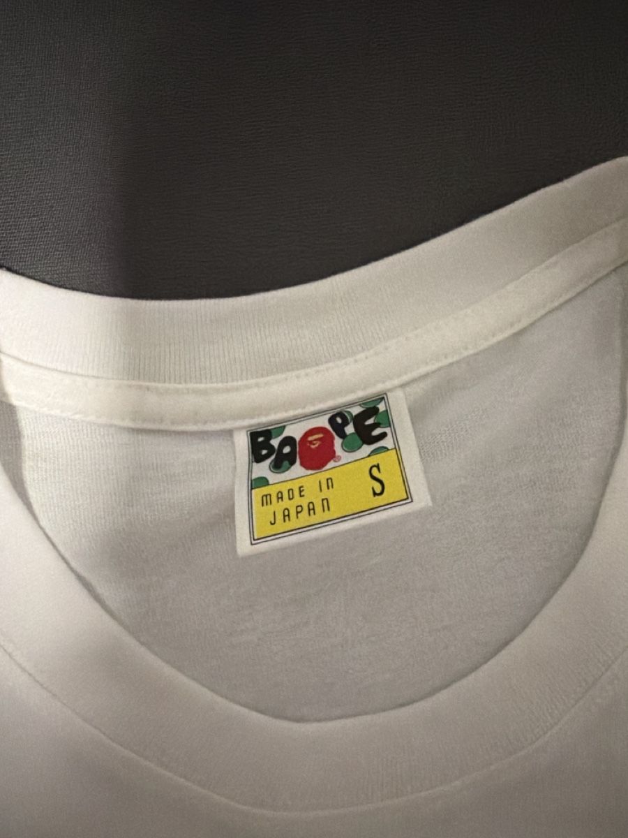 Bape T-Shirts: BAPE’S TEE – Neu und originalverpackt aus Giubiasco von ylli0n.93 1
