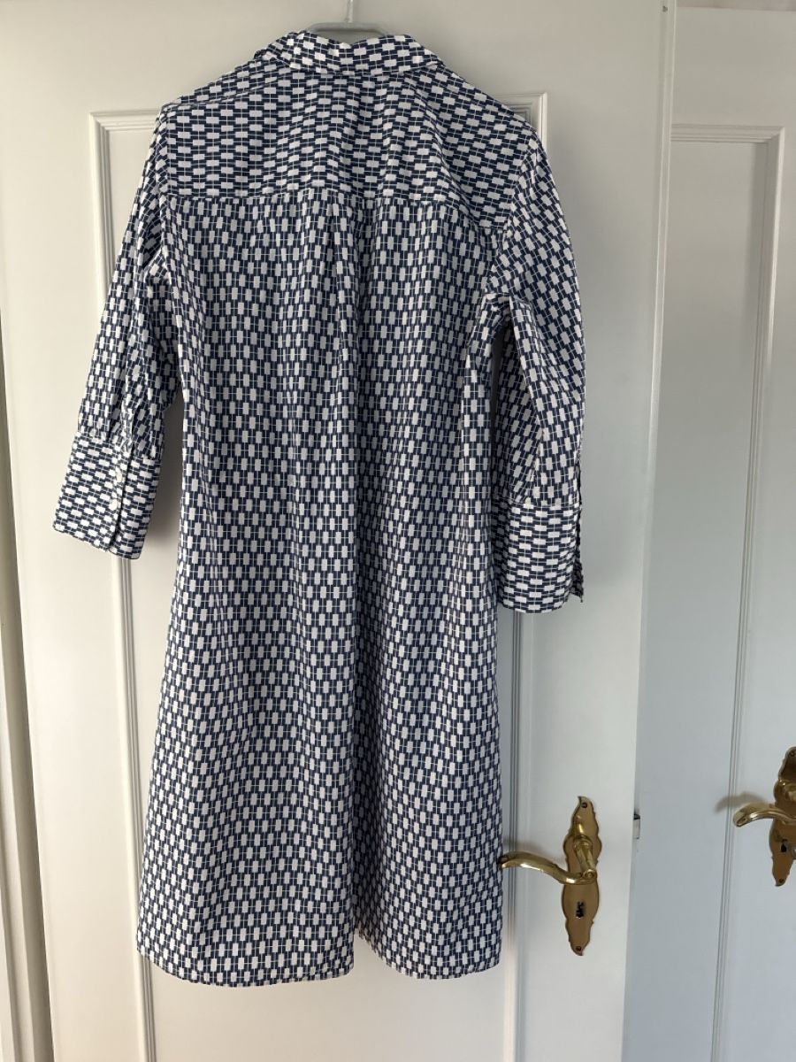 Kleider: Robert Friedman Hemdkleid Grösse M blauweiss gemustert – Gebraucht aus Oberrieden von Allesundanderes 2