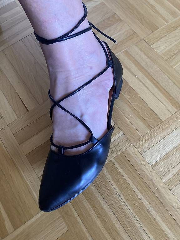 Scarpe da donna: Damenschuhe zum Binden, Gr.40 – Usato da St. Gallen venduto da jbr_q7tx 1