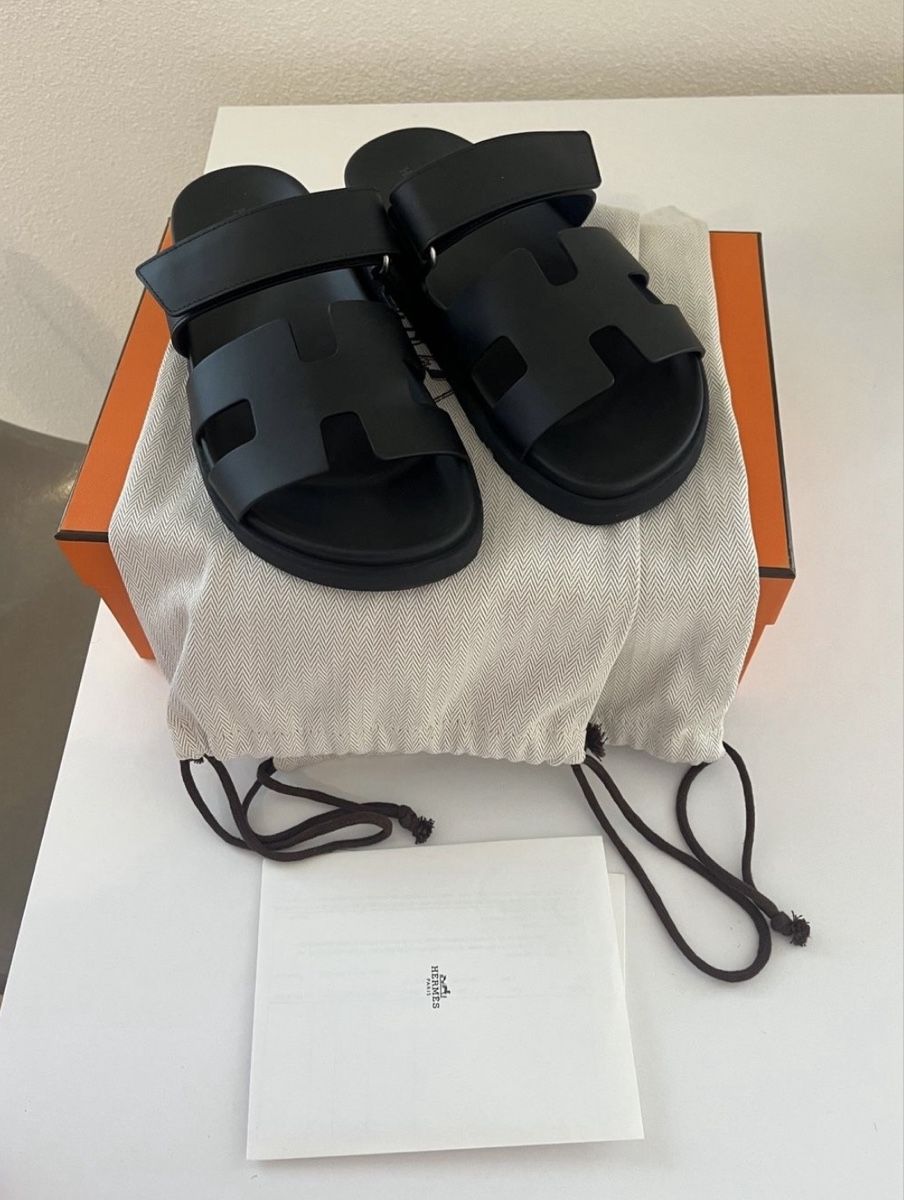Hermès Scarpe da donna: Hermès Sandalen, schwarz, Gr. 37 – Usato da Wittenbach venduto da janine37