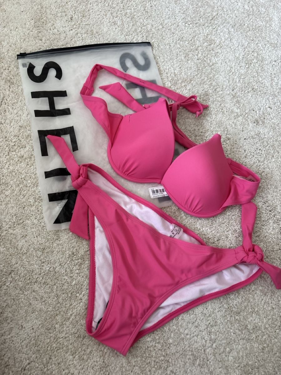 Shein Badekleider & Bikinis: Bikini 2-teilig pink Grösse S OVP neu – Neu und originalverpackt aus Basel von mic_5258