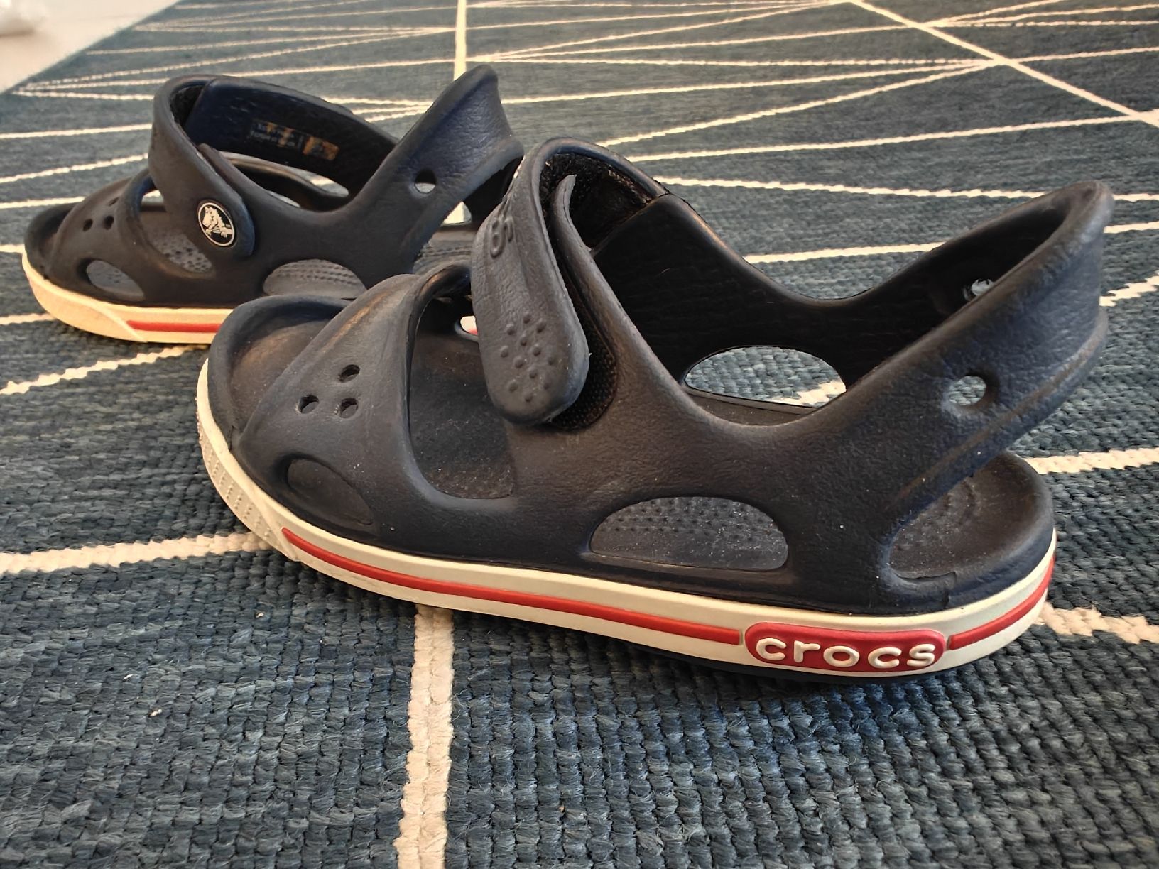 Crocs Schuhe für Jungen: Crocs, taille 27-28 – Gebraucht aus Biel/Bienne von Jozijoza 1