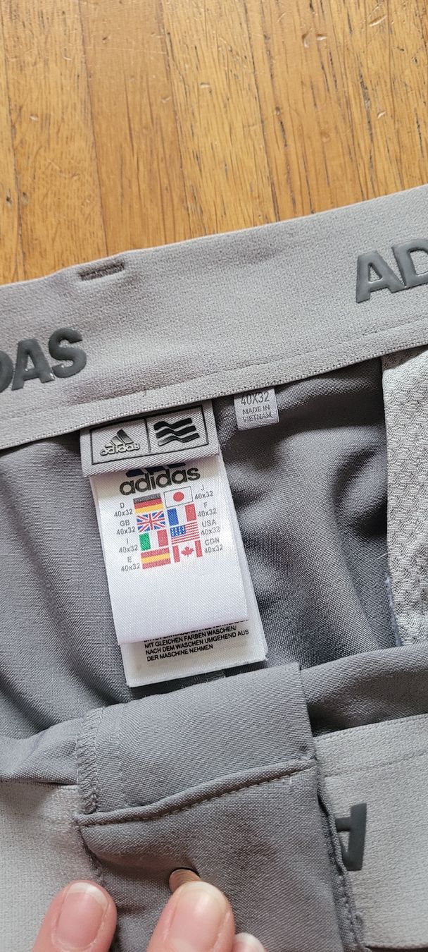 Adidas Hosen: Adidas Herren Hose, hellgrau, Grösse 40/32 -gebraucht – Gebraucht aus Emmenbrücke von gatasalvache 3