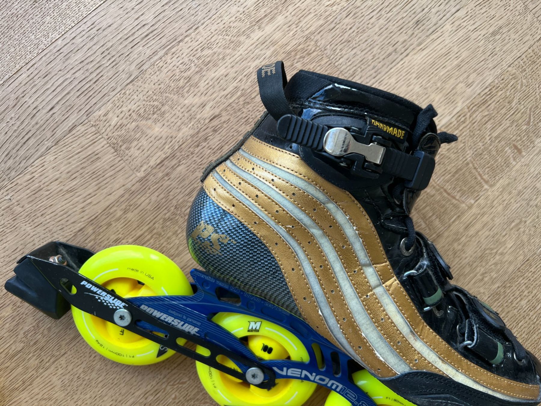 Pattini in linea & Pattini a rotelle: Inline Skates, Powerslide, Gr 44, inkl. Protektoren & Rollen – Usato da Uster venduto da Lea_ZH 2