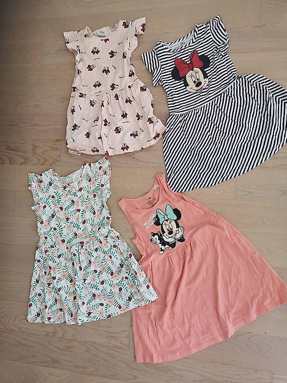 Lotti & Set di vestiti: Kleiderpaket Sommer Mädchen Gr. 110-116 – Usato da Ostermundigen venduto da lid_sg9q 1