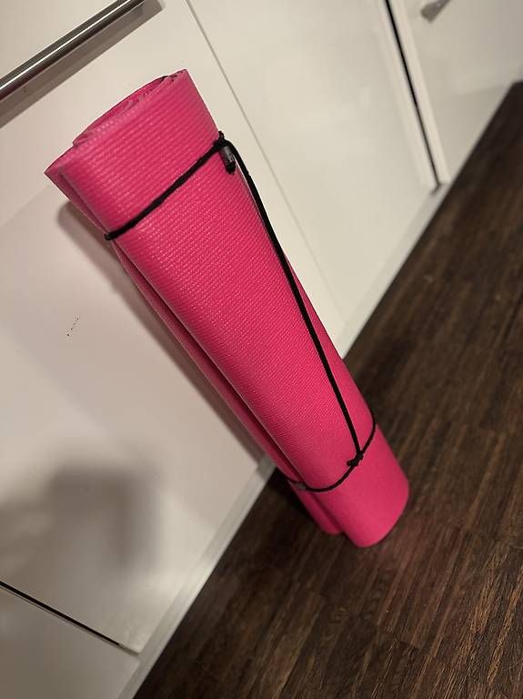 Tappeti: Yoga Teppich  – Usato da Luzern venduto da VStore