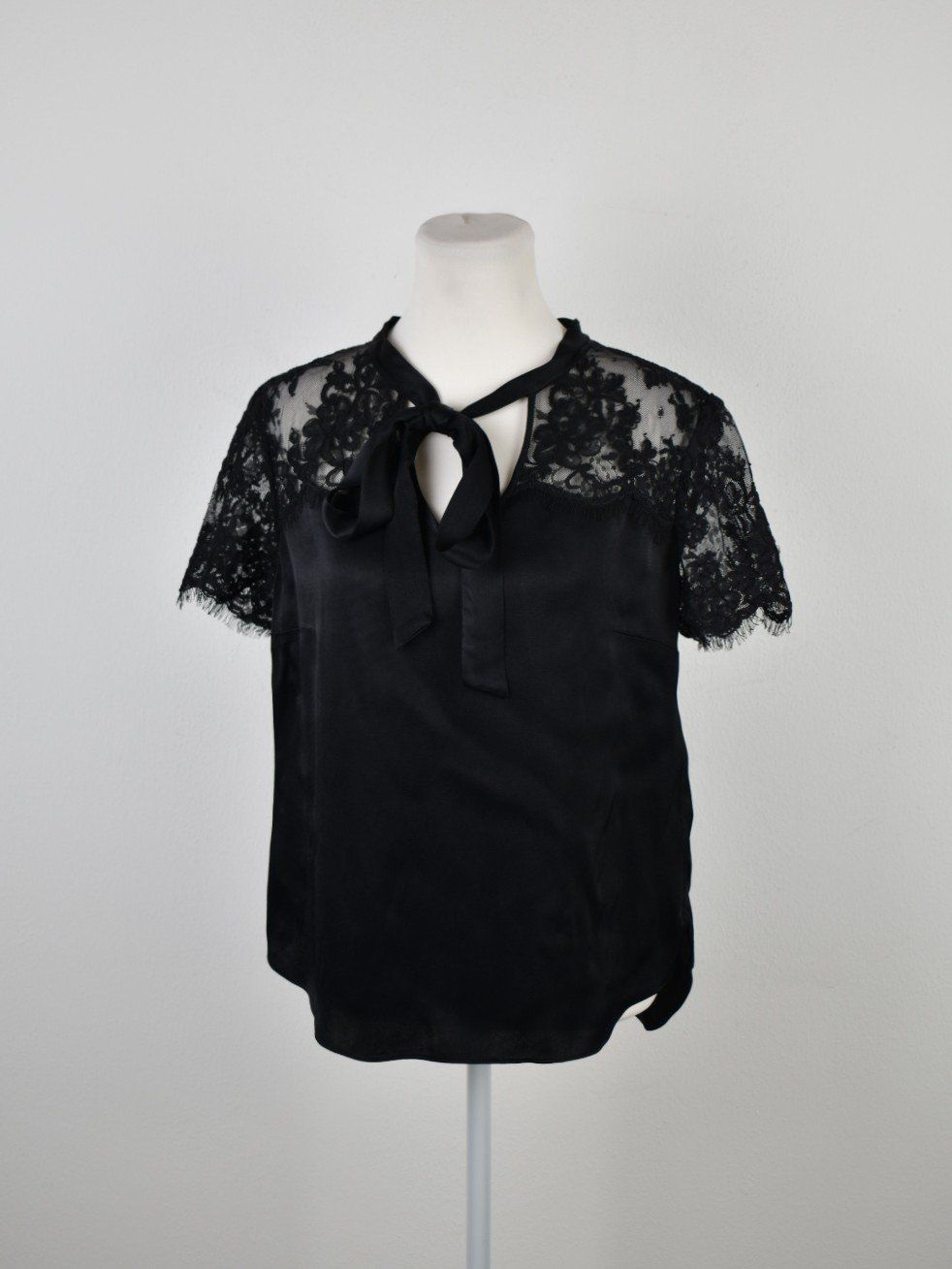 Hugo Boss Blusen: Hugo Boss Blusenshirt mit Spitze Gr.36 – Gebraucht aus Nürensdorf von 2ND_STORY 6