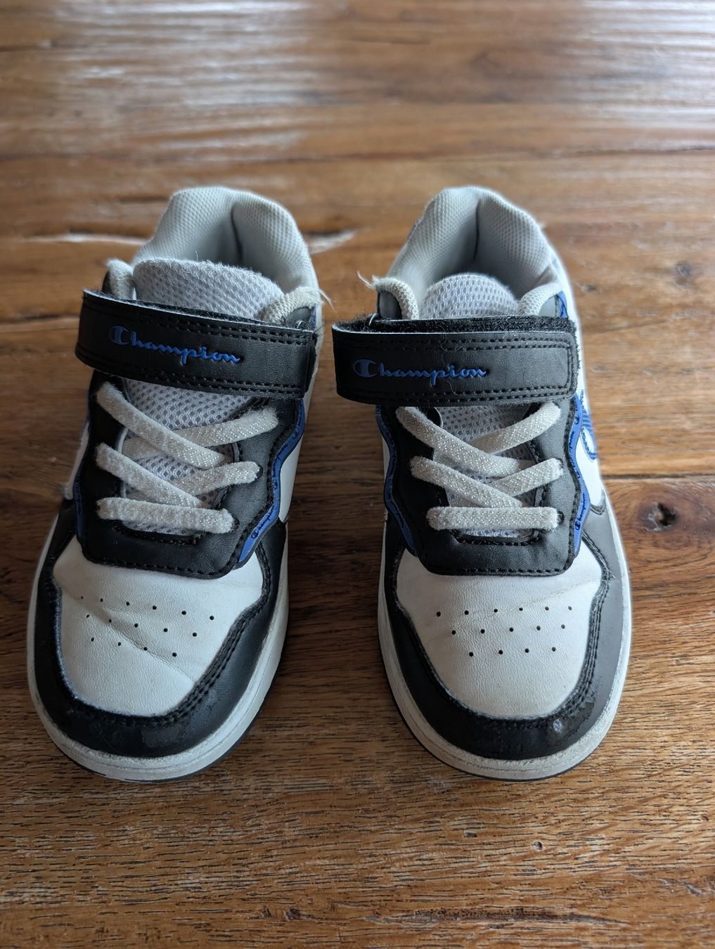 Champion Schuhe für Jungen: Champion Kinderschuhe, Grösse 30 – Gebraucht aus Merenschwand von lorelei-05 2