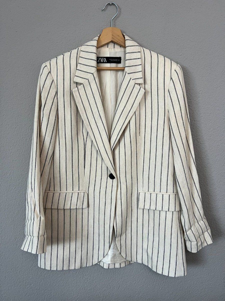 Vestes: gestreifter ZARA Blazer, Size M – D'occasion à Muri b. Bern par SigridW