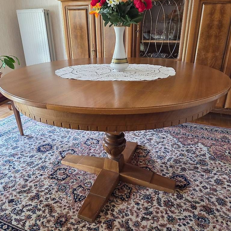 Tavoli: Table en noyer 1960 vintage – Usato da Bassecourt venduto da l.carnal
