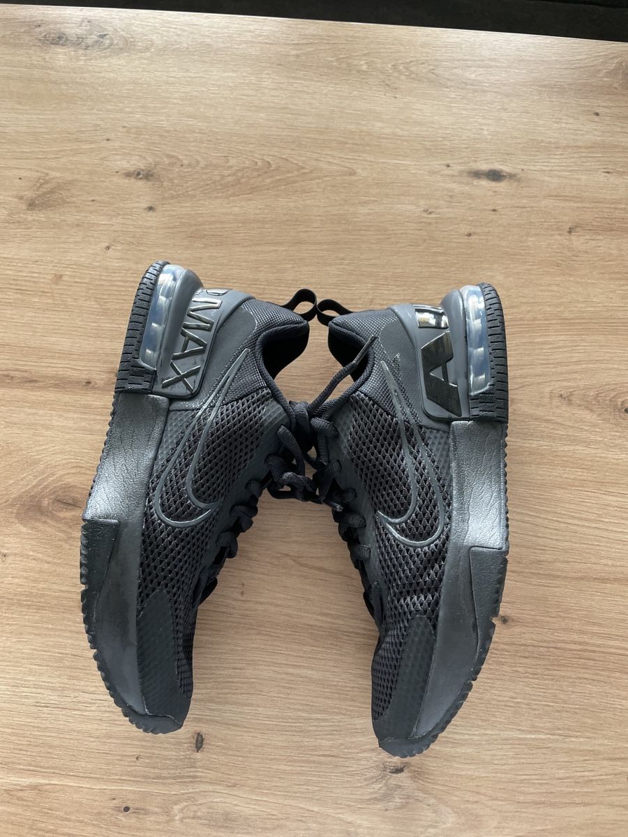 Nike Scarpe da uomo: Nike Air Max Schuhe, Grösse 42.5 Schwarz – Nuovo (secondo la descrizione) da Buchs ZH venduto da ala_7rnk