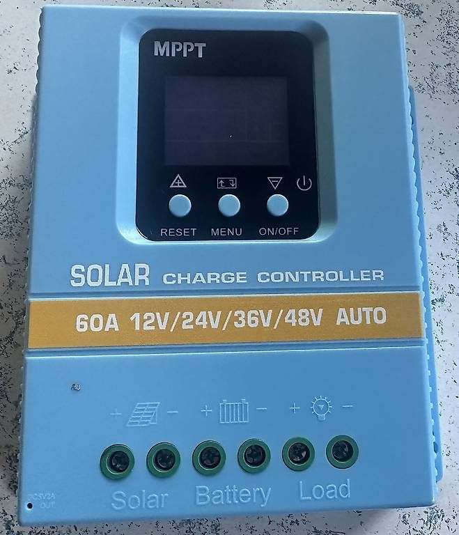 Ladegeräte: Solar lade Regler, diverse. – Gebraucht aus Birsfelden von radisa69