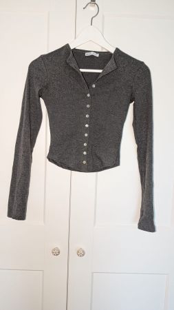 Damen Sweatshirt BERSHKA mit Knöpfe Dunkelgrau, Grösse xs