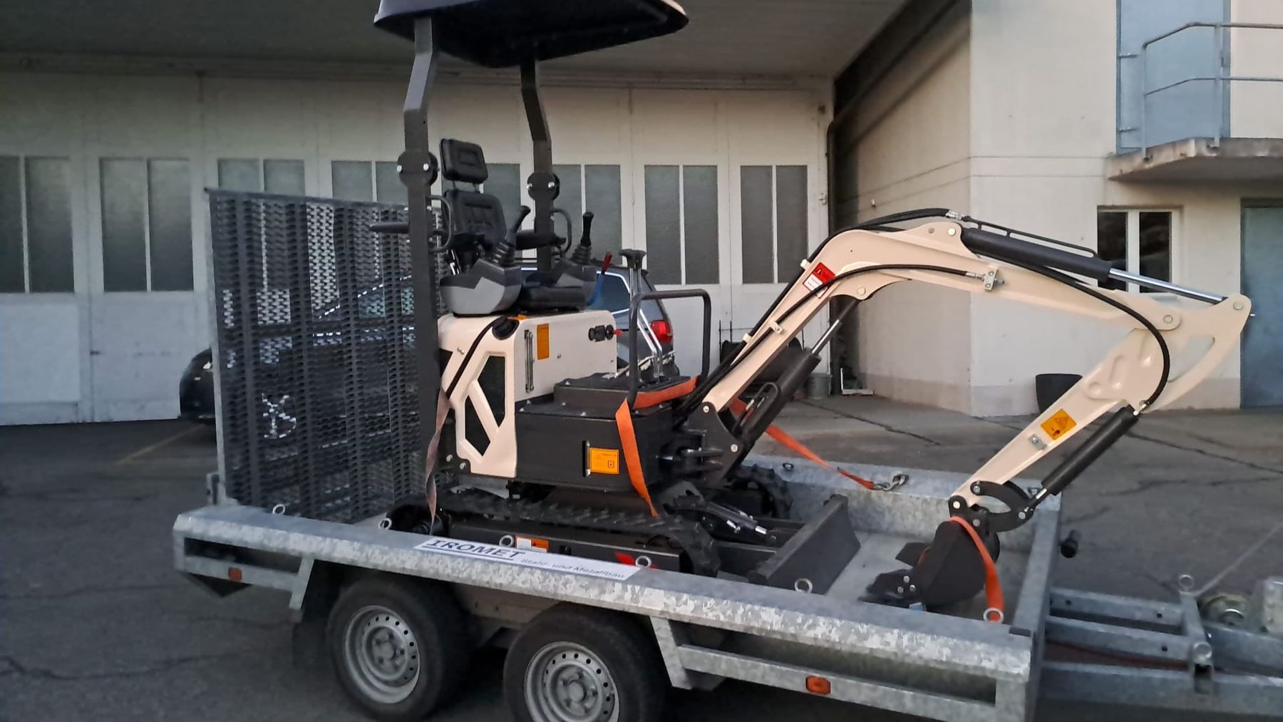Bagger: Kleinbagger 1.5 t – Gebraucht aus Sarnen von Kranen