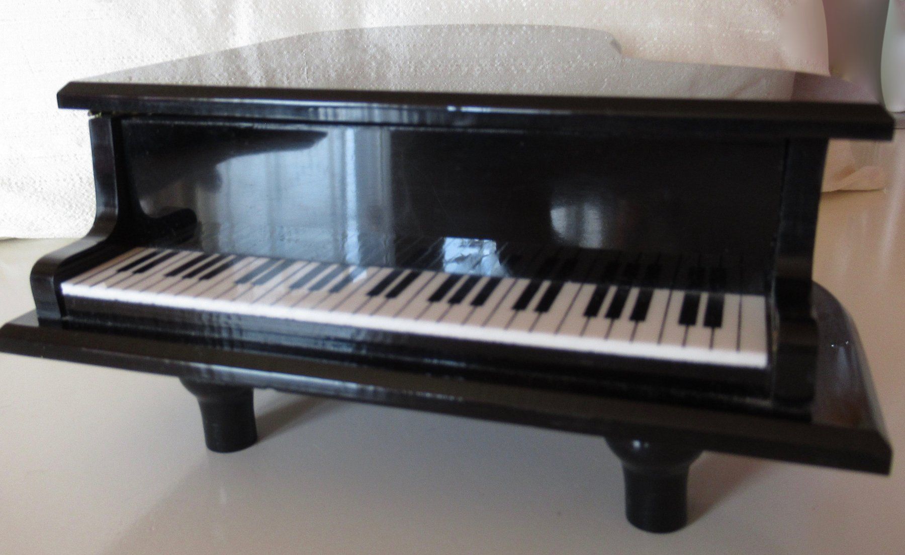 Carillon: Musik-Spiel-Dose Piano – Usato da Frauenkappelen venduto da HDPerle 1