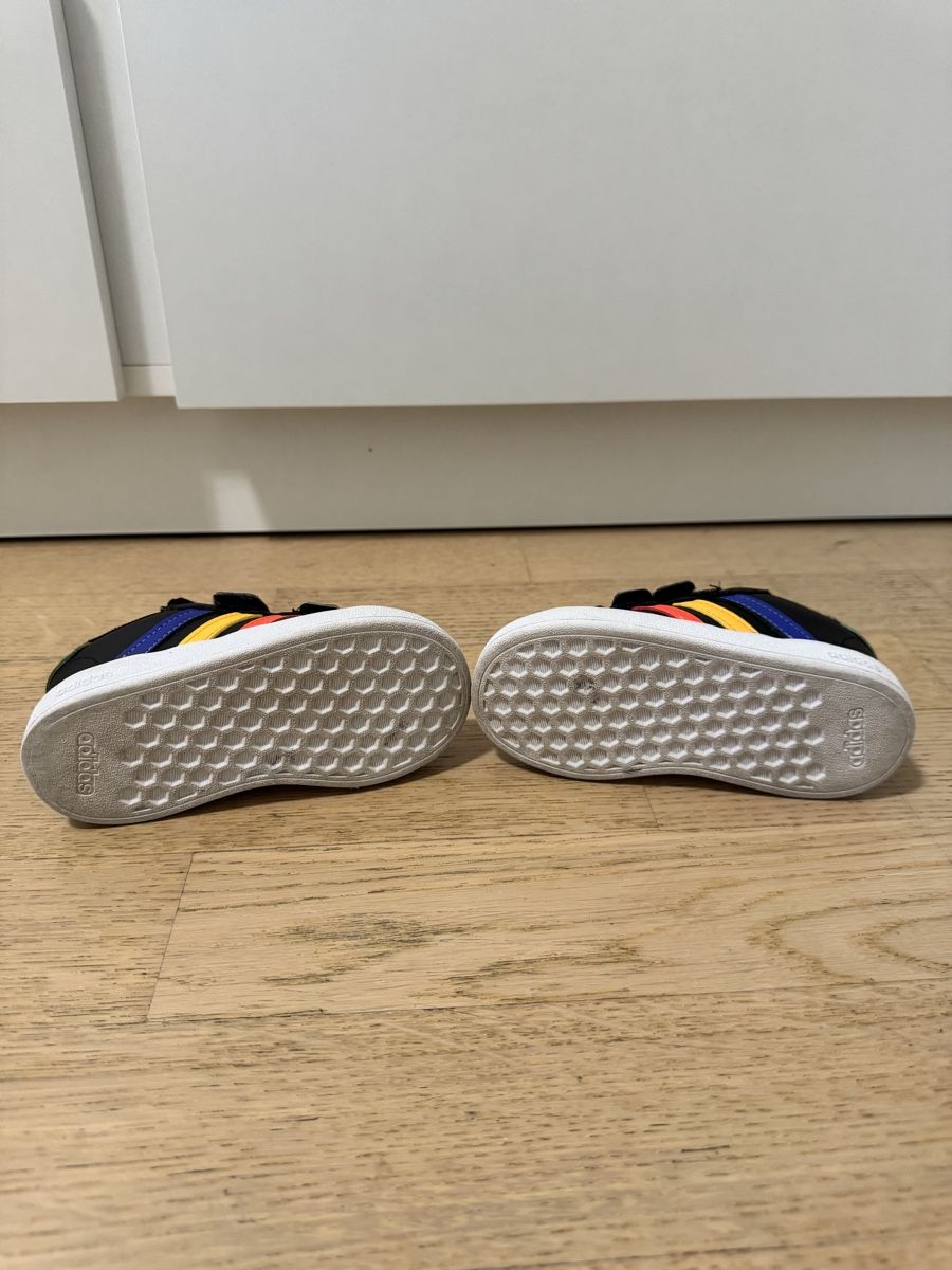Adidas Scarpe per ragazzi: Kinderschuh Adidas Gr.22 – Usato da Bottmingen venduto da Giamonda88 2
