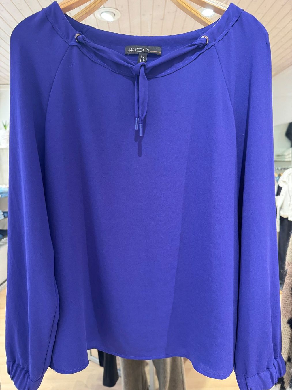 Marc Cain Camicette: Marc Cain Bluse, Gr. 36, Lila – Nuovo (secondo la descrizione) da Oberrohrdorf venduto da maggys15 1