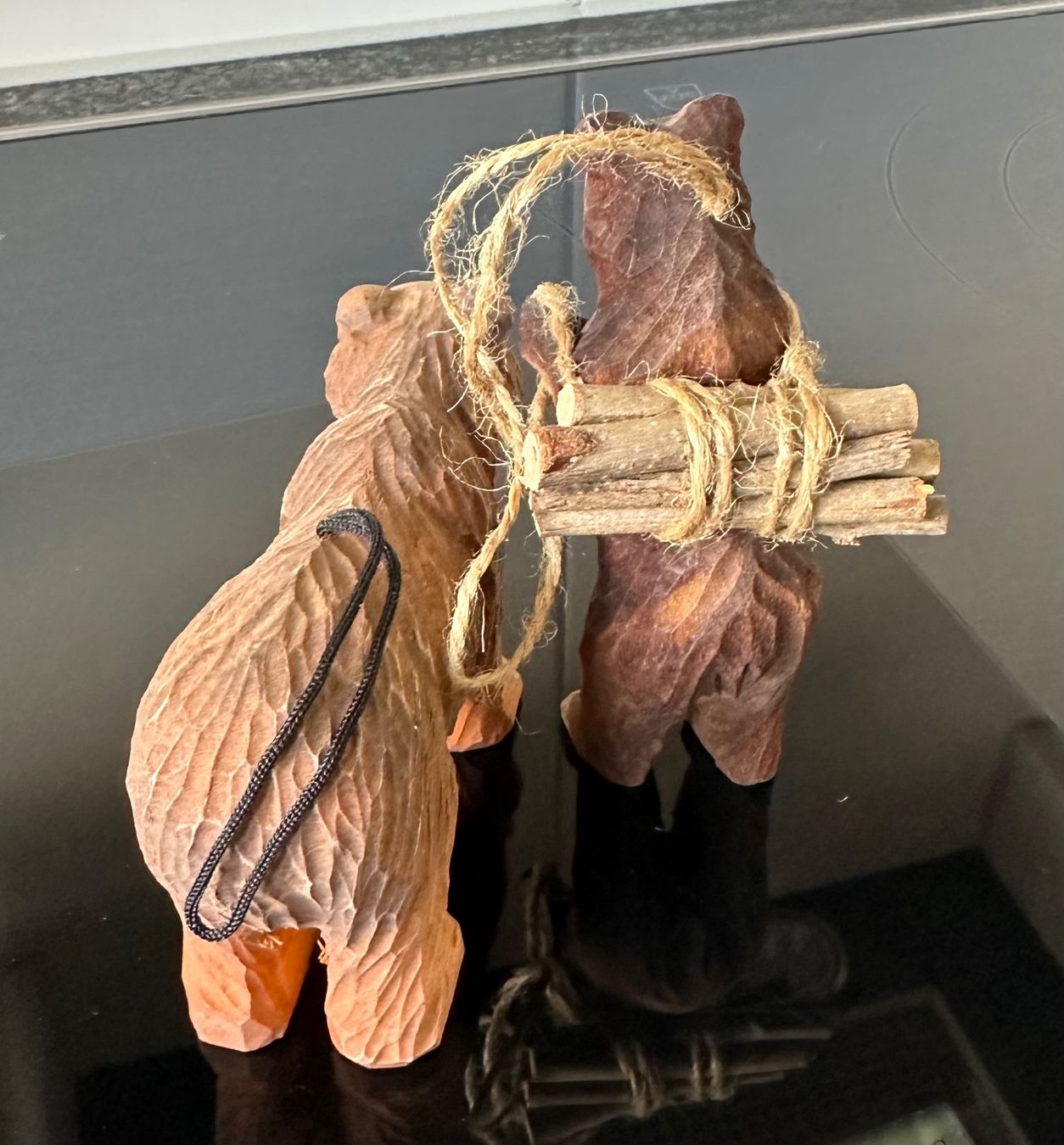 Statuette: 2 handgeschnitzte Bären evtl. Brienzer – Usato da Zürich venduto da brazerola 3