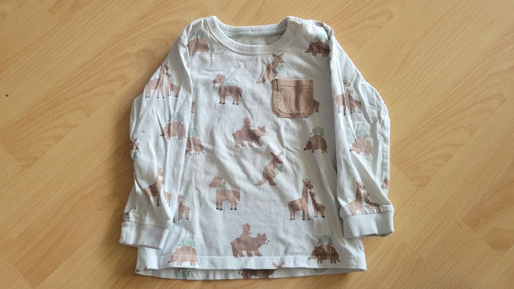 C&A Maglioni & Felpe: Kinder Langarmshirt Grösse 92 – Usato da Muri AG venduto da tabi4fun
