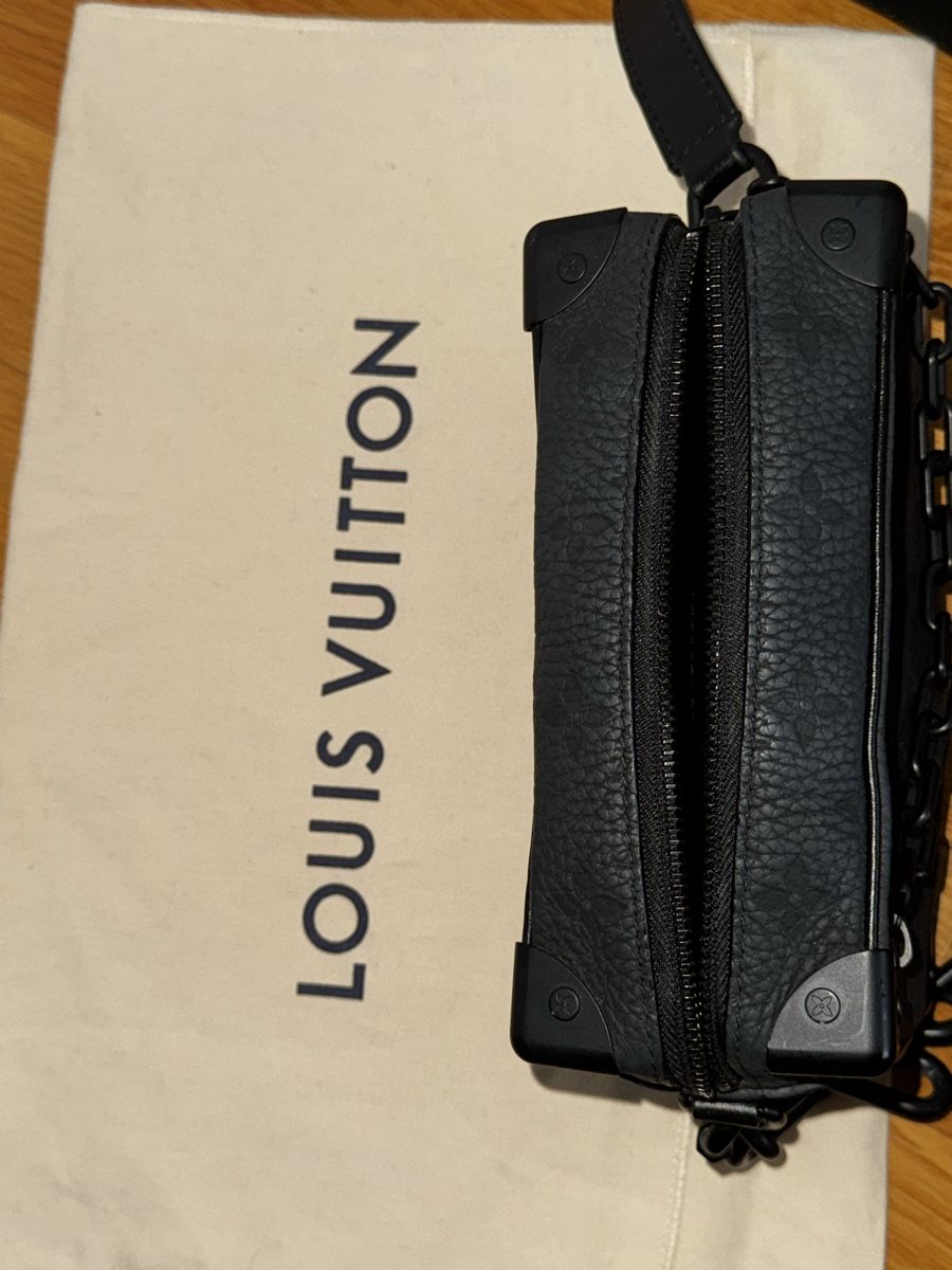 Louis Vuitton Taschen: Louis Vuitton Mini soft trunk black – Gebraucht aus Willisau von mar_rr69 5