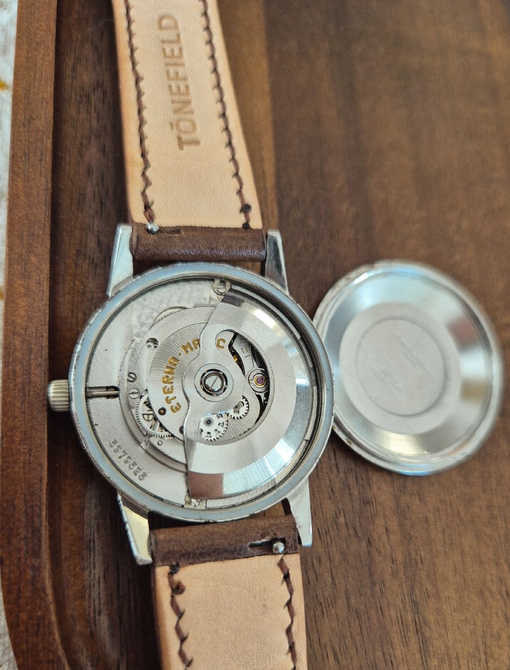 Eterna Montres: Eterna-Matic Automatic Vintage 35 mm Date  – D'occasion à Romanel-s-Lausanne par kev_r7mx 8